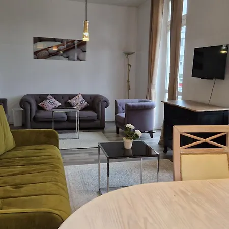 Fhs Aparthotel *