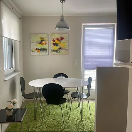 Aparthotel Fhs