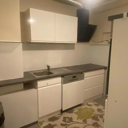 Aparthotel Fhs