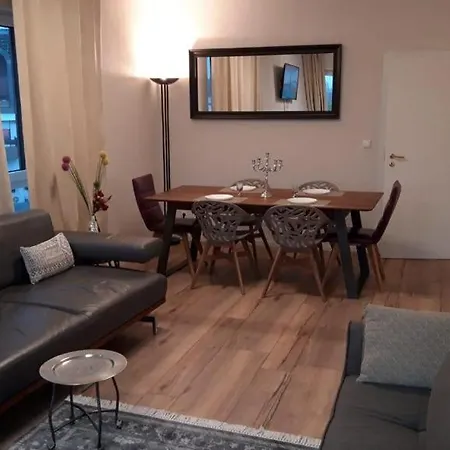 Fhs Aparthotel *