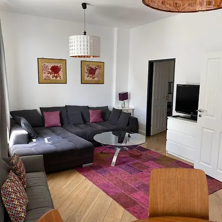 Aparthotel Fhs