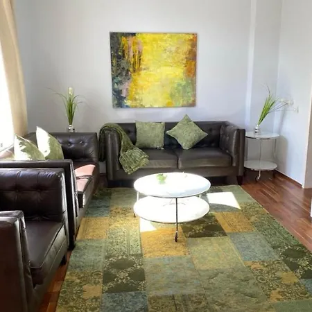 Fhs Aparthotel 4*