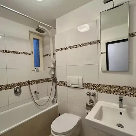 Fhs Apartmanhotel