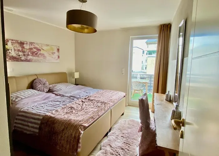 Fhs מלון דירות